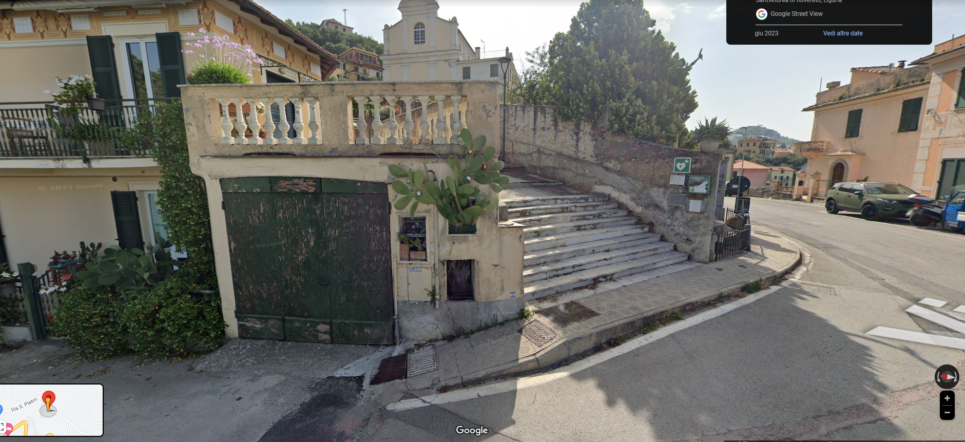 Defibrillatore 16 - Scalinata Chiesa S. Andrea di Rovereto